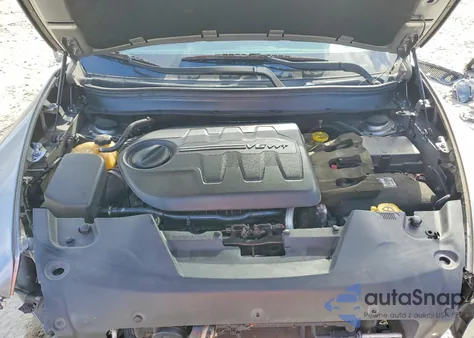 2016 Jeep Cherokee Latitude z USA, uszkodzony, nr VIN 1C4PJMCS2GW211417